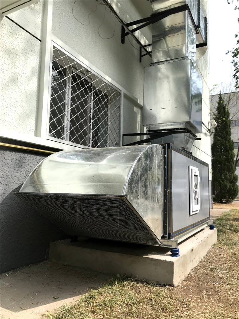 廚房設備維修保養,油煙管道清洗,大型油煙機清洗,煙道清洗,廚房清洗,油煙凈化器改造安裝